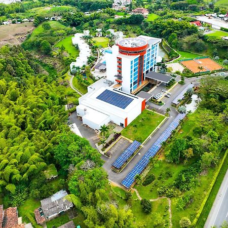 Sonesta Hotel Pereira Cerritos Exterior foto Aerial view of the hotel