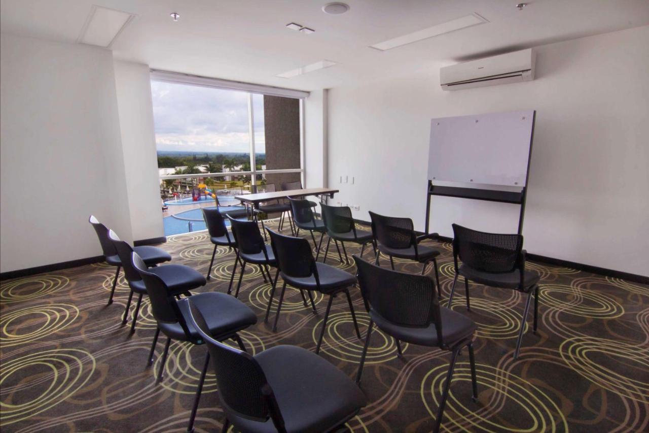 Sonesta Hotel Pereira Cerritos Exterior foto Meeting room