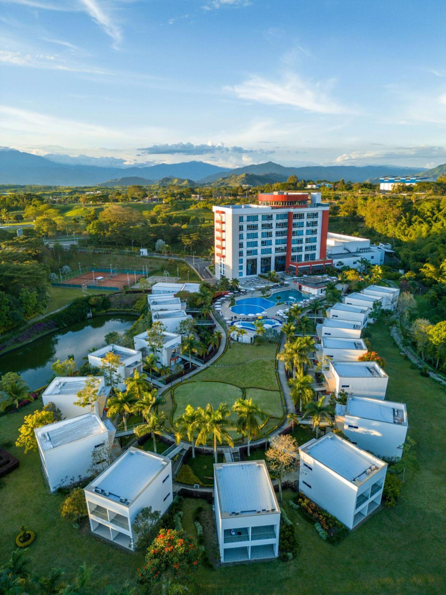Sonesta Hotel Pereira Cerritos Exterior foto